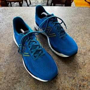 Men’s New Balance Size 13 2E (Wide) Fresh Foam 880 Wave Blue Sneakers